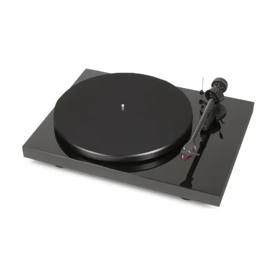 Pro-Ject Debut Carbon DC with Ortofon 2M Red