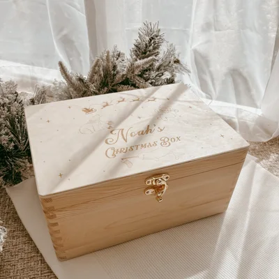 Scatola della Vigilia di Natale in legno personalizzata Blossom & Pear