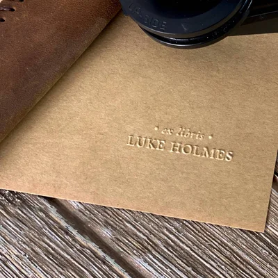 Embosseur ex-libris personnalisé Stamped With Love