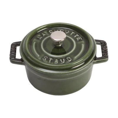 Staub 5.5-Quart Round Cocotte