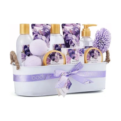 Body & Earth Lavender Spa Gift Basket